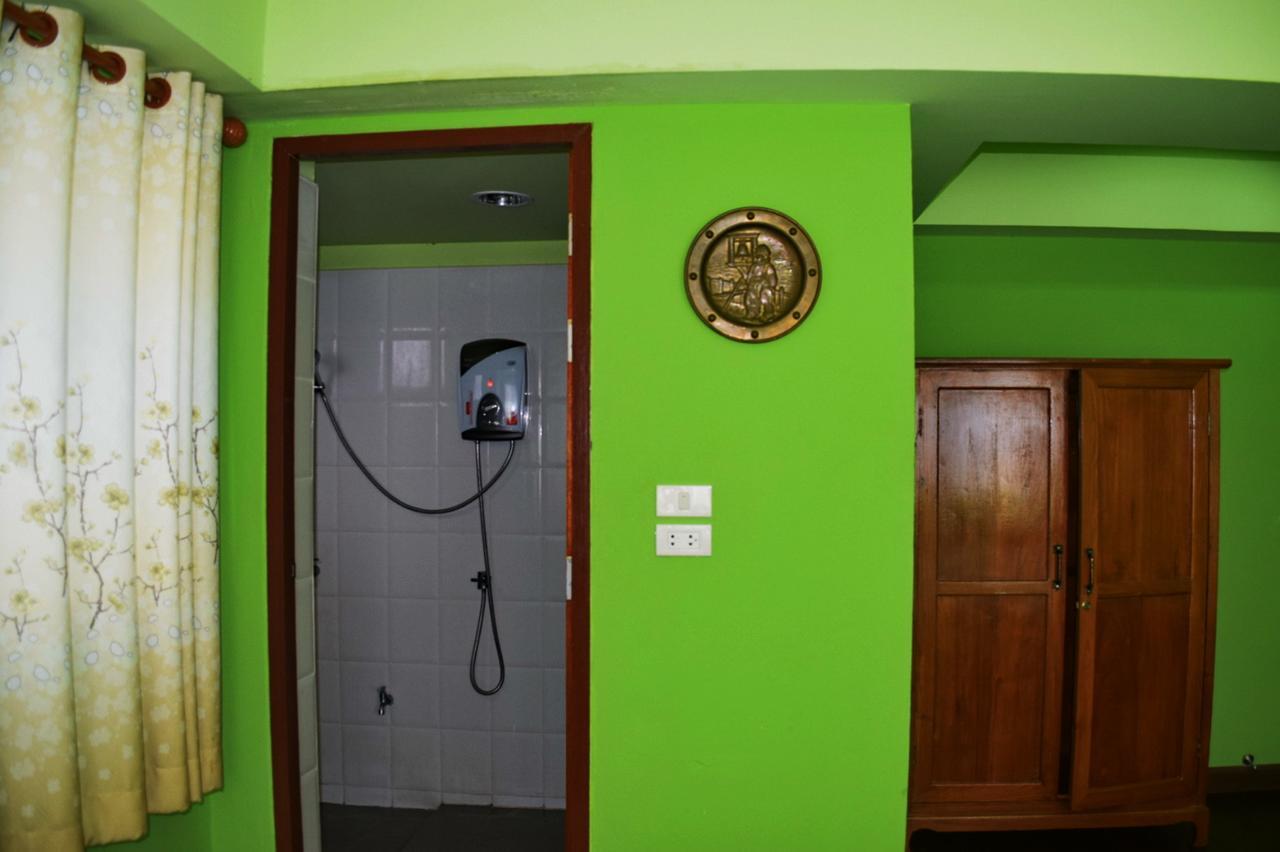 Room To Let Chiang Mai Esterno foto